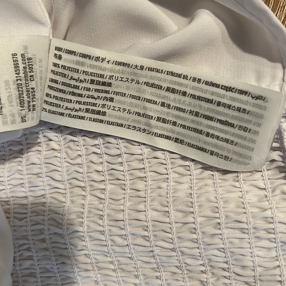 NWT Abercrombie top - Picture 4 of 4